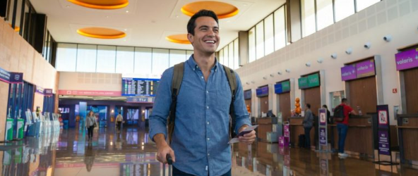 Turismo México abril 2026: plataforma digital y turistas en Centro Histórico de Puebla