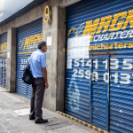 Magnicharters concurso mercantil: fachada de las oficinas de la aerolínea en Ciudad de México
